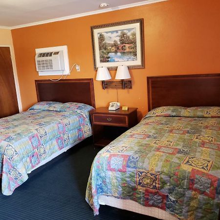 Encino Motel Pleasanton Exterior foto
